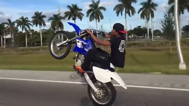 Трюки на эндуро и квадроциклах HD (часть 1) смотреть онлайн