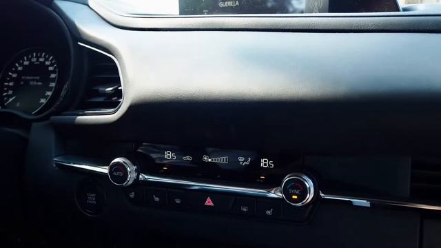 Mazda CX 30 E-Skyactive смотреть онлайн