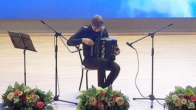 РНП "Вдоль да по речке" обр. С. Сметанина Играет Илья Заборских (гармонь) смотреть онлайн