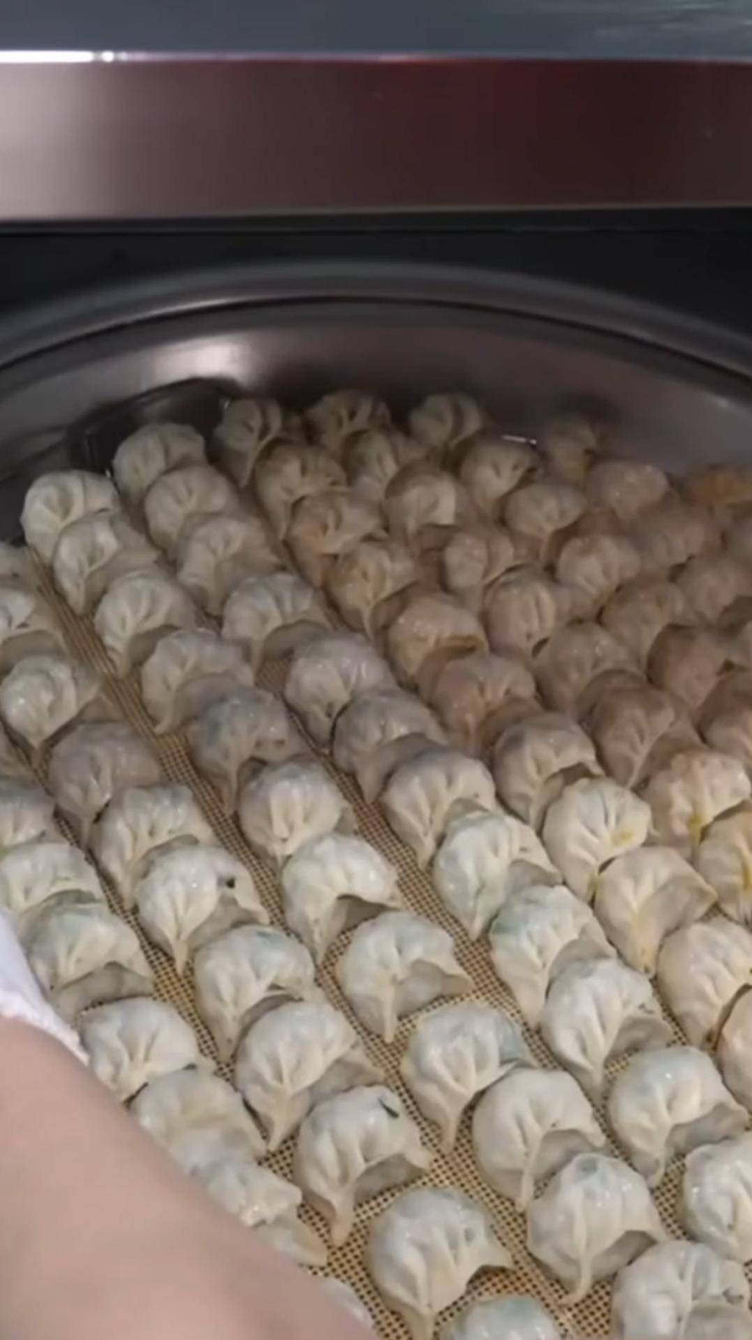 Масштабно производство пельменей #shorts #пельмени смотреть онлайн