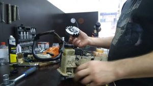 Как снять МАХОВИК И СЦЕПЛЕНИЕ с ЛЮБОЙ БЕНЗОПИЛЫ