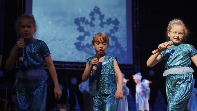 Клип на песню "Снеговики". смотреть онлайн