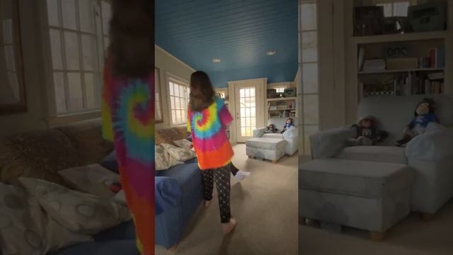 Lauren Shows Her Game Stuff смотреть онлайн