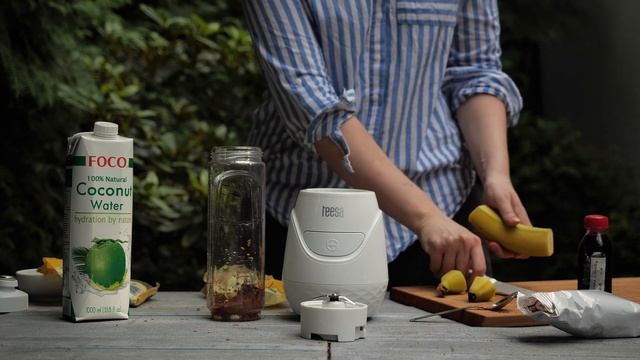 Teesa TSA3538 - test i recenzja blendera personalnego + przepisy na smoothies смотреть онлайн
