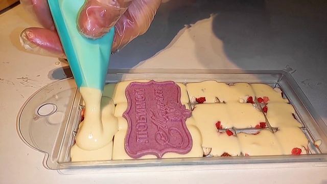 Сделайте КЛУБНИЧНЫЙ ШОКОЛАД для МАМЫ смотреть онлайн