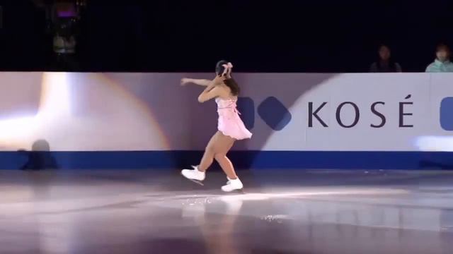 甜美笑容 HD. Marin HONDA 本田真凜- 2017 International Skating Competition.Excellent smiling on her face. смотреть онлайн