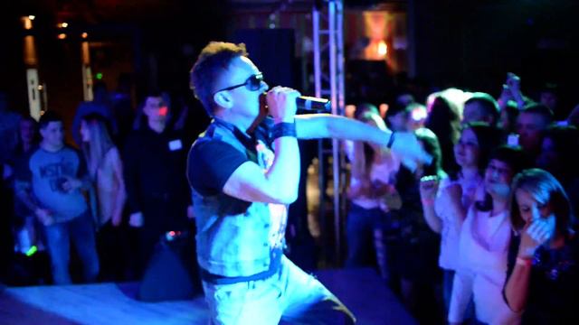 Поднимаем РУКИ ВВЕРХ в Sweet Bar MALINA смотреть онлайн