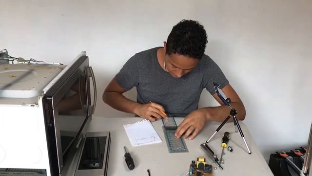 Repara Tu Horno Microondas De Los Botones Inicio Y Paro.