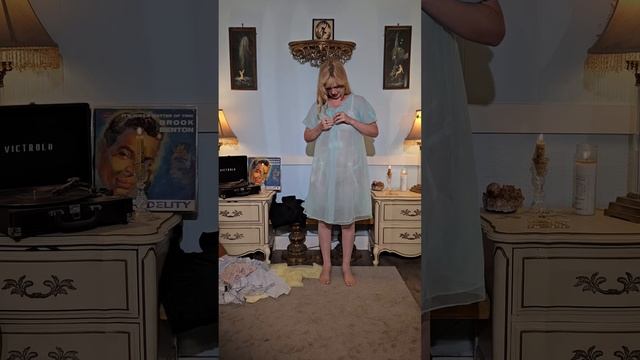 Dainty Rascal Vintage Try On Haul Part 15 смотреть онлайн