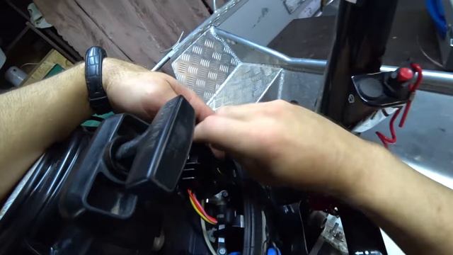 Установка реле регулятора(выпрямителя) с алиэкспресс  на лодочный мотор Suzuki DT 9.9-20 BS