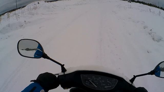 Покатушка на скутере по снегу, ждём весну. #hondadio #зимой #покатушки #скутер