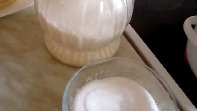 ПОМИДОРЫ, маринованные в сладком рассоле. АССОРТИ из помидоров и огурцов маринованных.