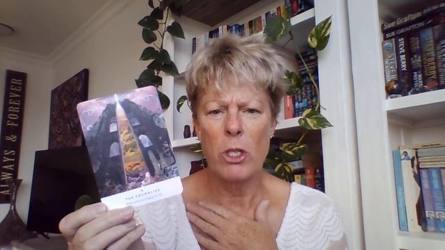 Maighstir's Guidance, Ukraine Oracle cards and Miss Sarajevo смотреть онлайн