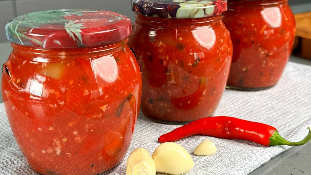 ХИТ среди моих заготовок! Съедается наверняка! Открываем, не дожидаясь зимы! Томатный СОУС , вкусно! смотреть онлайн