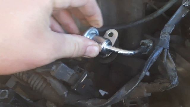 Нексия 8 кл. Регулятор давления топлива. Как проверить на коленке и заменить. смотреть онлайн