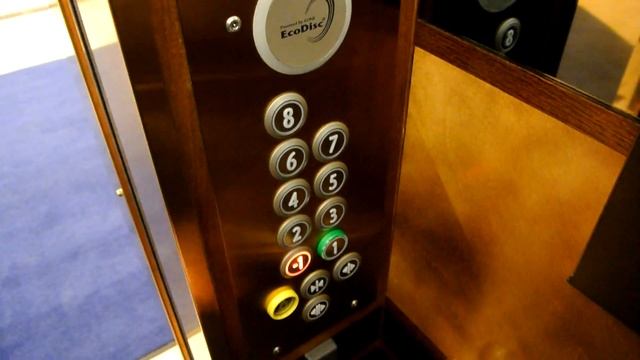 2005 KONE MiniSpace fast traction elevators @ Stockmann department store, Helsinki, Finland смотреть онлайн