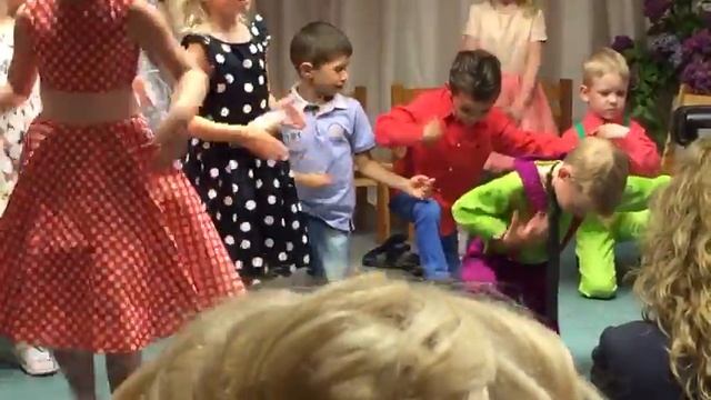 Мы любим буги-вуги! (шелк + меринос/шелк/кашемир) смотреть онлайн