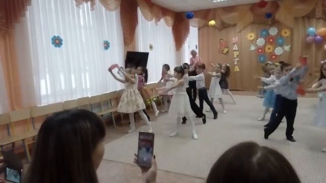 Утренник 8 марта 2019 начало смотреть онлайн