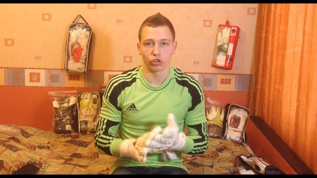 Обзор вратарских перчаток Precision GK Schmeichology 3 Roll Finger Giga от Gloves N' Kit смотреть онлайн