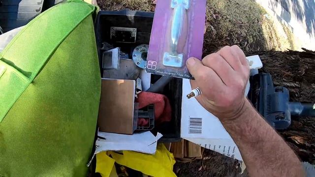 Street Scrapping Found Samsung Galaxy Tab & Macbook Pro in Trash смотреть онлайн