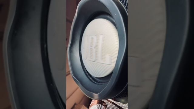 JBL Xtreme 2 BASS test смотреть онлайн