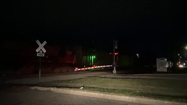 04/03/23: M327 with Pair of CW40-8s смотреть онлайн