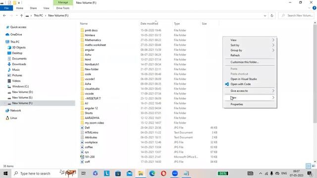 Hello World program in Java смотреть онлайн