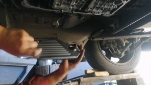 Замена масла в акпп BMW е39, скоростя переключается но машина не едет думали что масло.