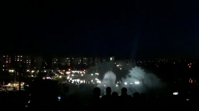 #умань#фонтан# г.Умань.Музыкальный фонтан с лазерным шоу.Это нужно видеть! смотреть онлайн