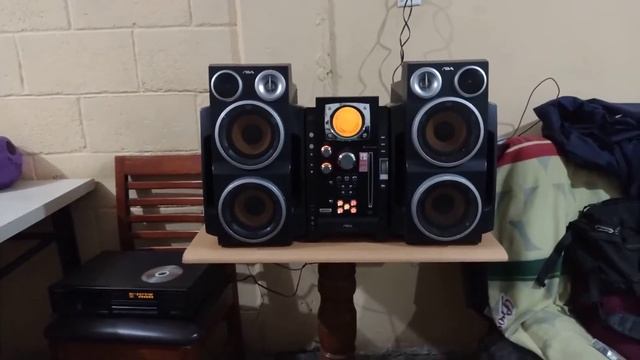 Aiwa BK-1 Vampiro" смотреть онлайн