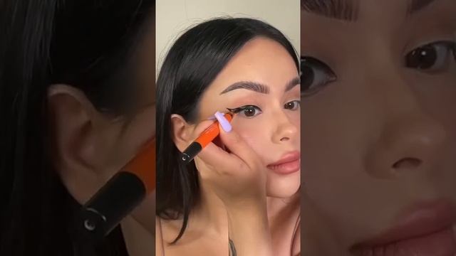 Opinion on this Bambi eyeliner Used @mavenbeauty #eyeliner #eyelinertutorial #bambilook #arianagra смотреть онлайн