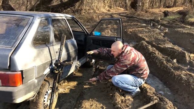 ДЕВЯТКА НА КОЛЕСАХ ОТ НИВЫ. ИСПЫТАНИЕ БЕЗДОРОЖЬЕМ