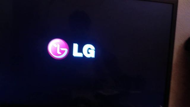 Помогите! Телевизор LG сам по себе включается и выключается! смотреть онлайн