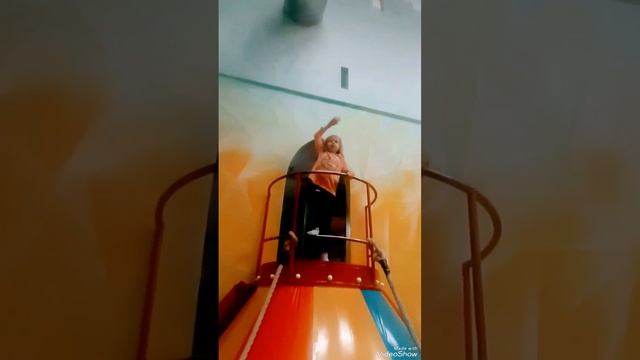 вот как в нынешнее время выглядит Серый Волк??? смотреть онлайн
