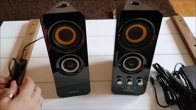 Unboxing Creative T30 Wireless Boxen ! смотреть онлайн