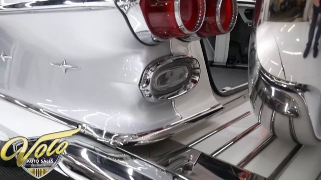 1958 Pontiac Bonneville for sale at Volo Auto Museum (V20234) смотреть онлайн