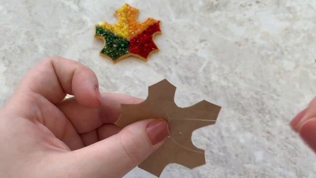 Брошь из бисера кленовый лист. Мастер-класс смотреть онлайн