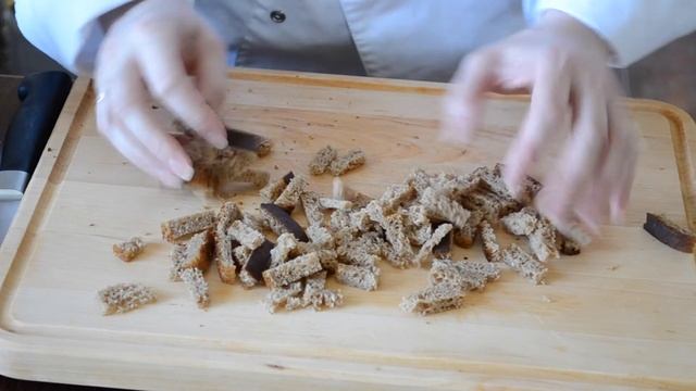 Пятничный рецепт сухарики к пиву с чесноком и зеленью смотреть онлайн