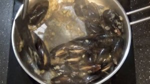 Мидии в сливочно-чесночном соусе как в ресторане. Делюсь самым вкусным и быстрым рецептом.