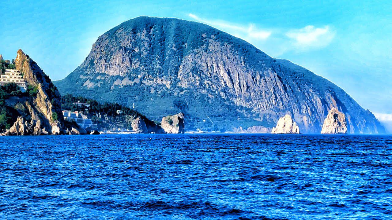 ГУРЗУФ - я ОШАЛЕЛ. Во что превратился посёлок. Самое КРУТОЕ место Крыма. Показываю ВСЮ ПРАВДУ. смотреть онлайн