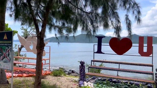 Нячанг. Остров обезьян смотреть онлайн