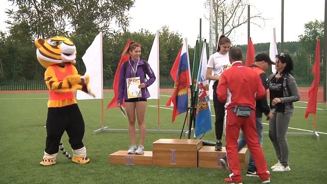 Спортивный праздник - День рекордов смотреть онлайн