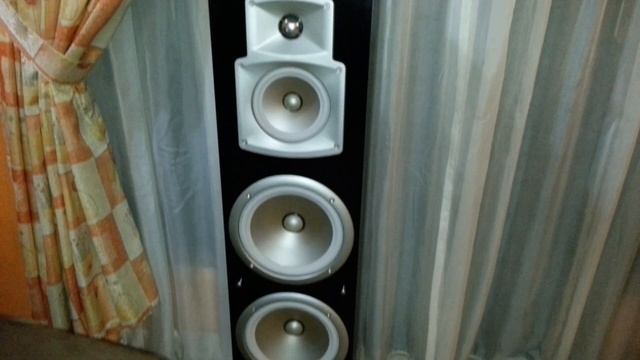 My Yamaha Home Theater System RXV571 AV Receiver (NS777 NS8390BL NSP60B1 YST RSW300B1 Sub Woofer) смотреть онлайн