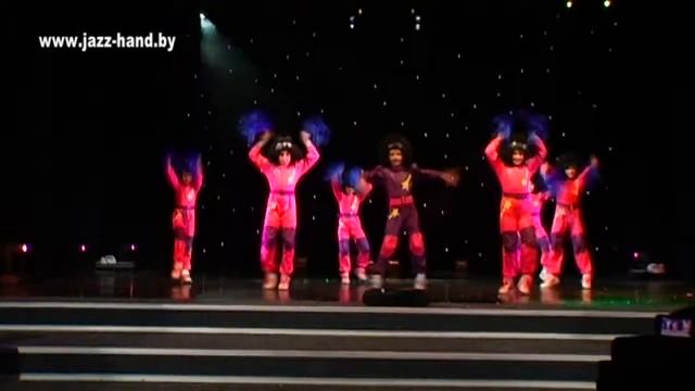 младший основной состав центра Jazz-hand смотреть онлайн