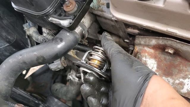 2004 Honda Civic DX - Thermostat Housing Install смотреть онлайн
