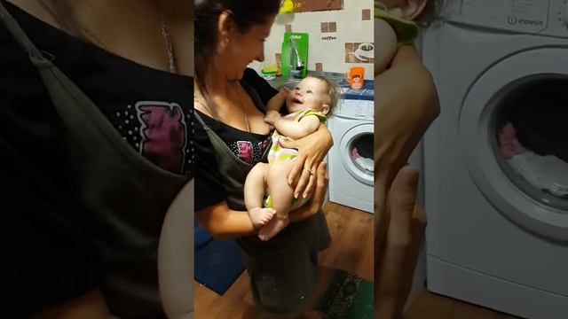 Это супер диско и супер улыбающийся ребёнок смотреть онлайн