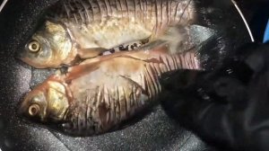 Рыба(карась) запечённый в духовке! В очень вкусном соусе!?? Просто, вкусно,быстро)