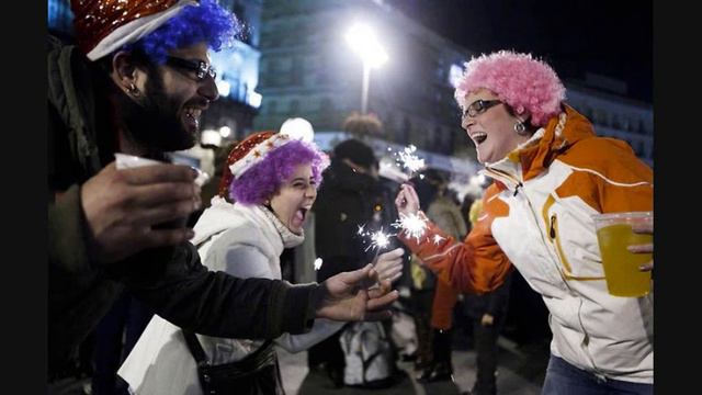 САЛЮТ НОВОМУ ГОДУ!!! смотреть онлайн