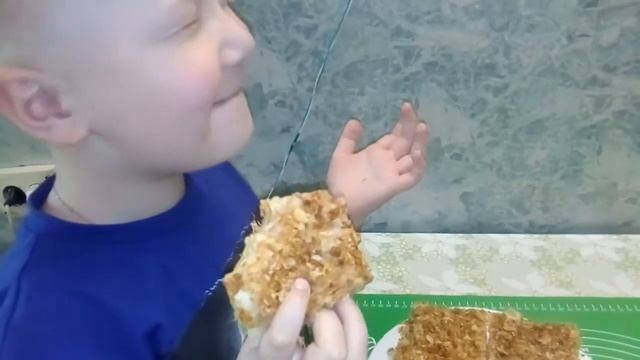 Мукбанг, Торт ,,Наполеон,,из слоеного бездрожжевого теста смотреть онлайн