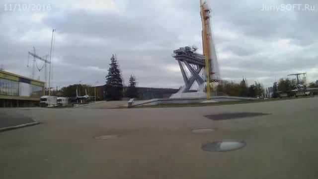 На электросамокате сегодня по ВДНХ смотреть онлайн